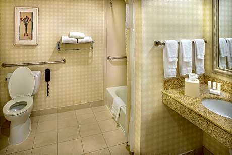 King Room with Tub - Mobility and Hearing Access