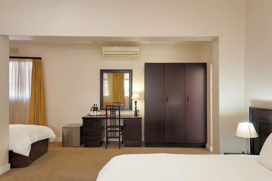 Cumberland Hotel & Conference Centre Worcester