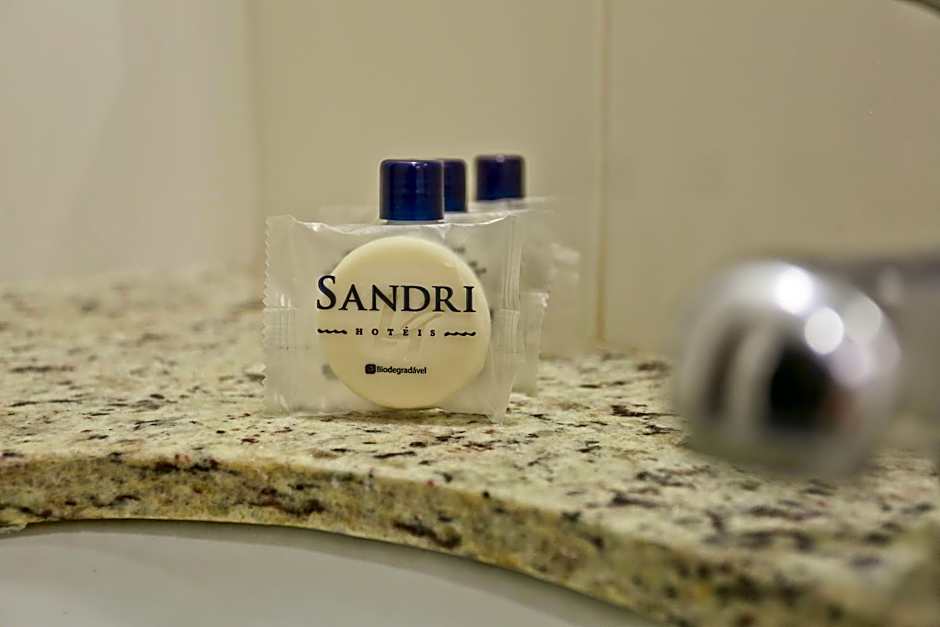 Sandri City Hotel