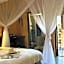Zwahili Private Game Lodge & Spa