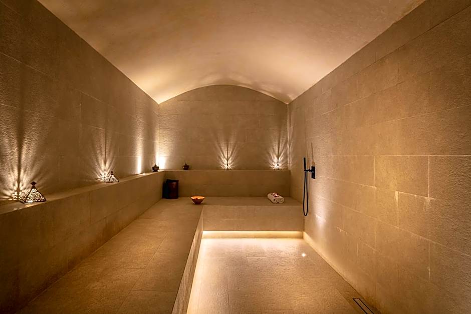 La Tour Hassan Palace