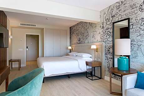 Family, Guest room, 1 Queen, Sofa bed, Balcony