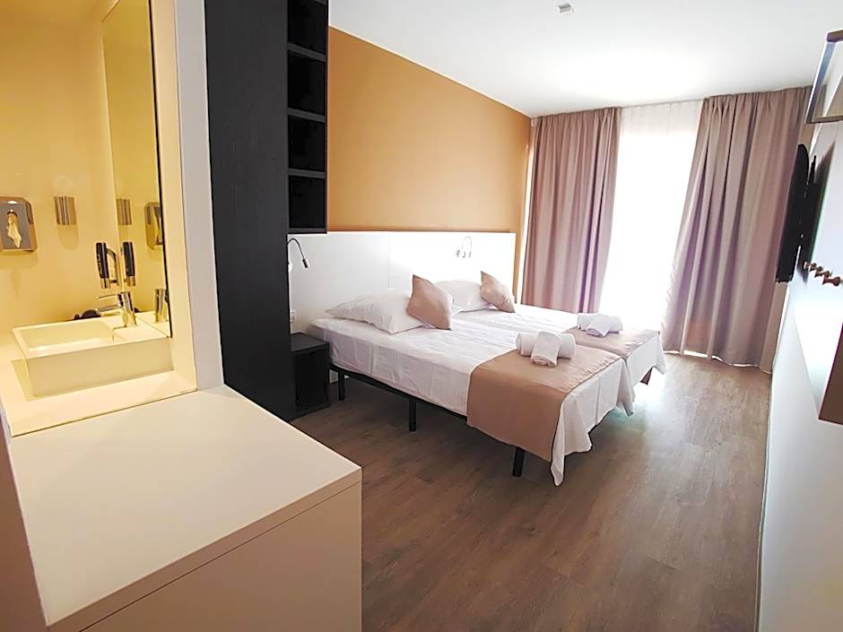 Planet Hotels ONE - Adults Only 16 years