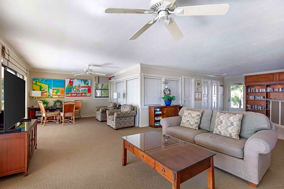 Hilton Vacation Club Charter Club Naples Bay