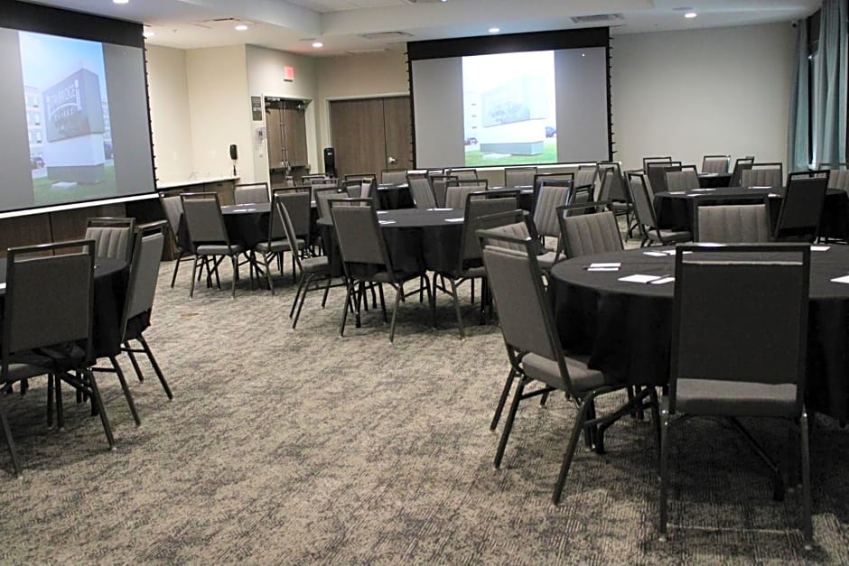 Staybridge Suites Dallas Grand Prairie By IHG