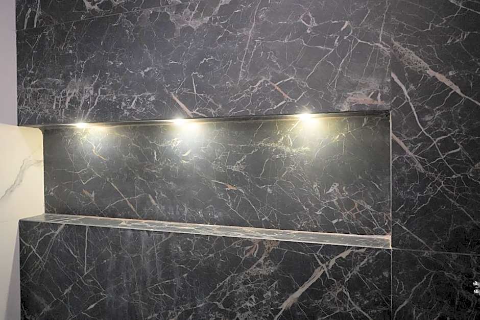 Bougainville Bay Hotel