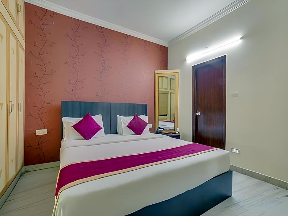 Hotel Athome & Serviced Apartments By Deccan Serai Hotels