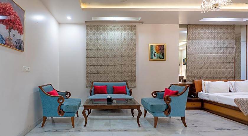 Hotel Leela Grande