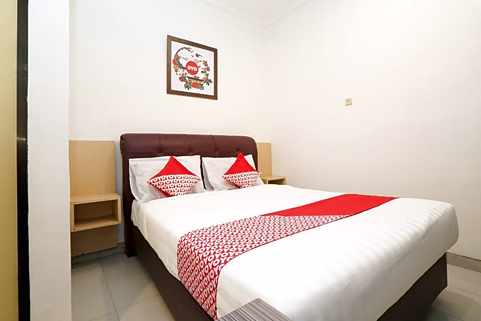 Vaccinated Staff - OYO 658 Alibaba Residence