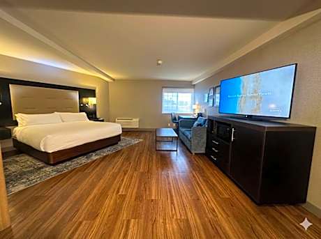 King Suite with Sofa Bed
