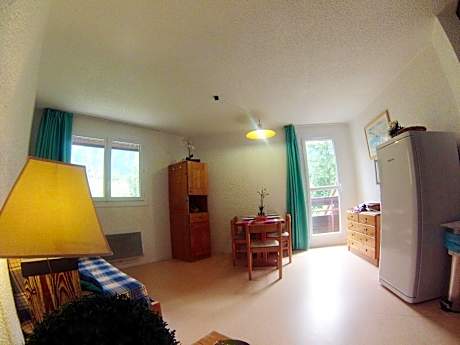 Apartment (5 Adults)