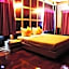 Dee Prom Hotel