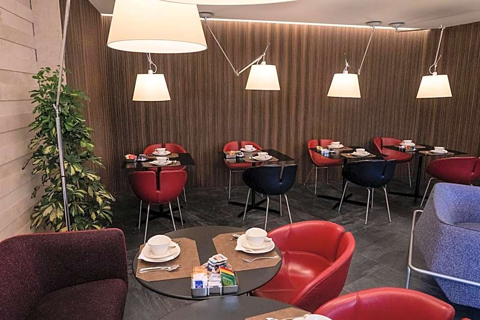 Stendhal Luxury Suites
