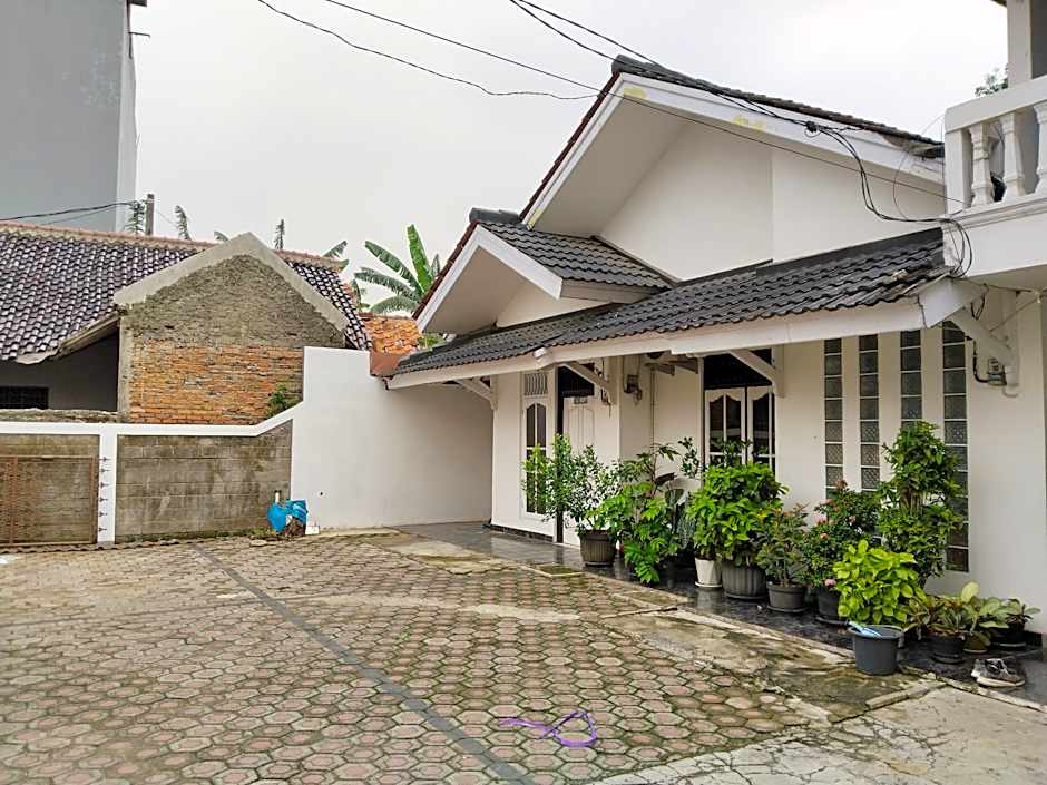 Griya Hayfa Syariah – Bekasi, PA