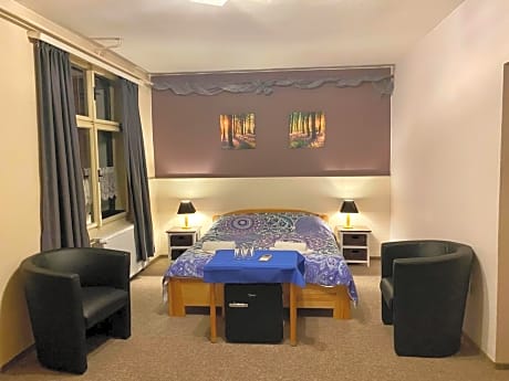 Quadruple Room with Bathroom