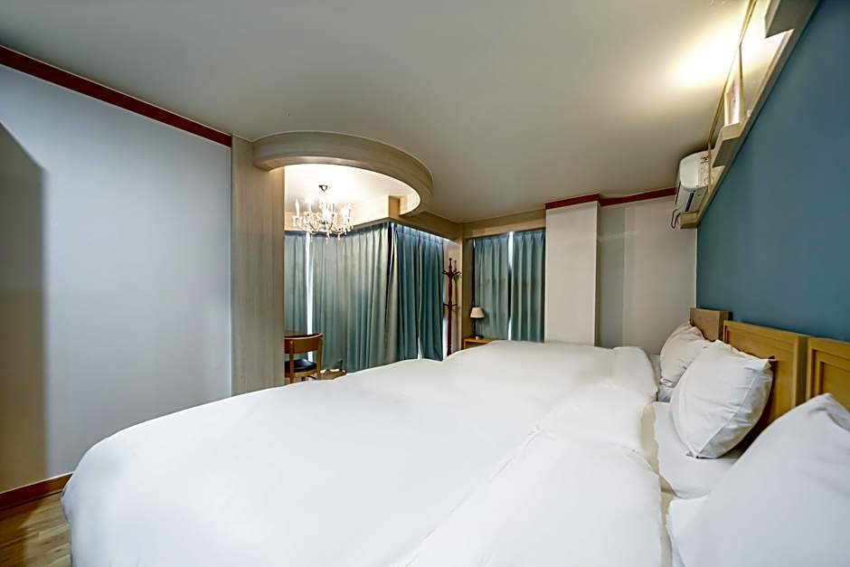 Tourist Hotel Jeonju