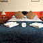 Welbeck Hotel - Close to Beach, Train Station & Southend Airport