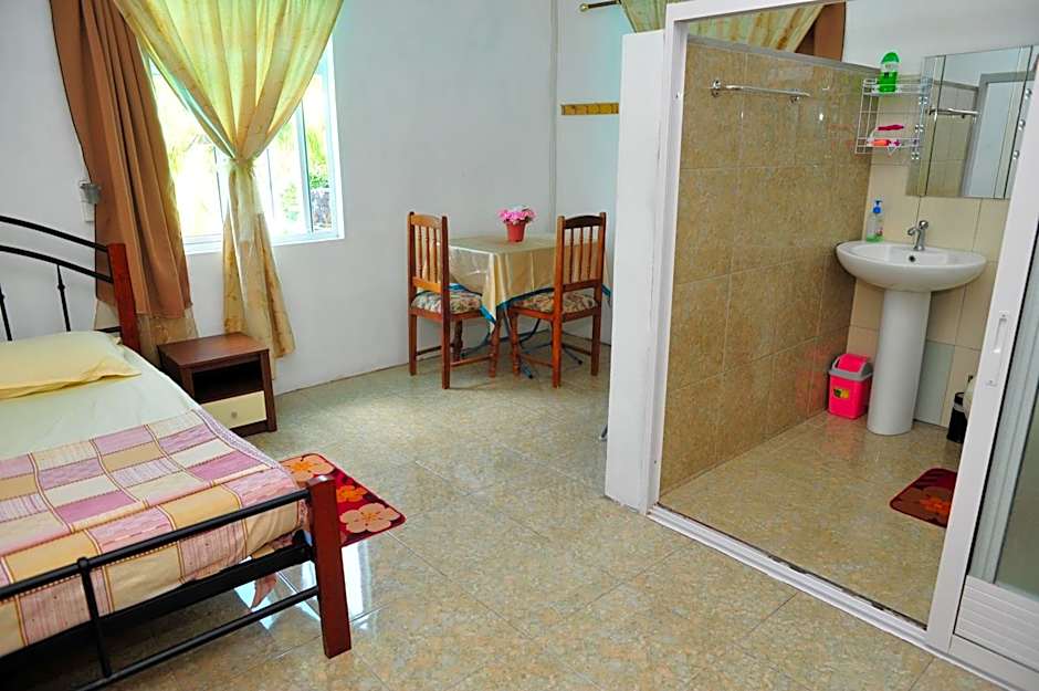 Chez Ronald Guest House