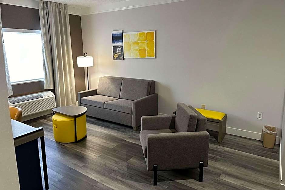 Comfort Suites Clackamas