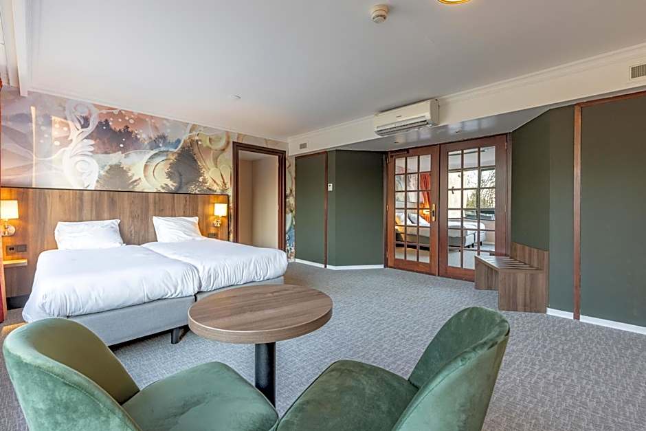 Fletcher Familiehotel De Hunzebergen