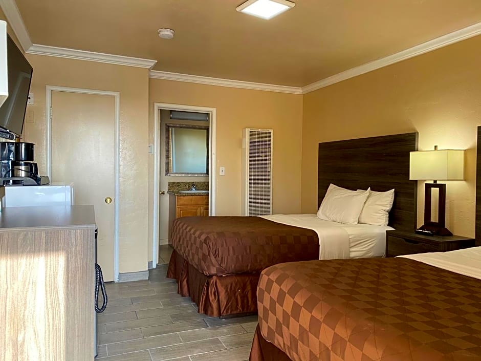 Holland Inn & Suites