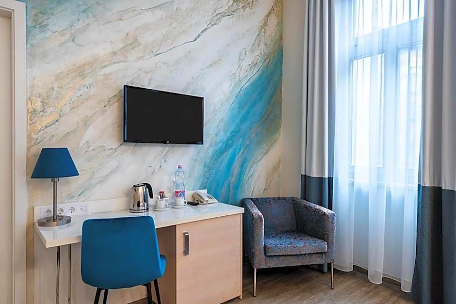 Atrium Fashion Hotel