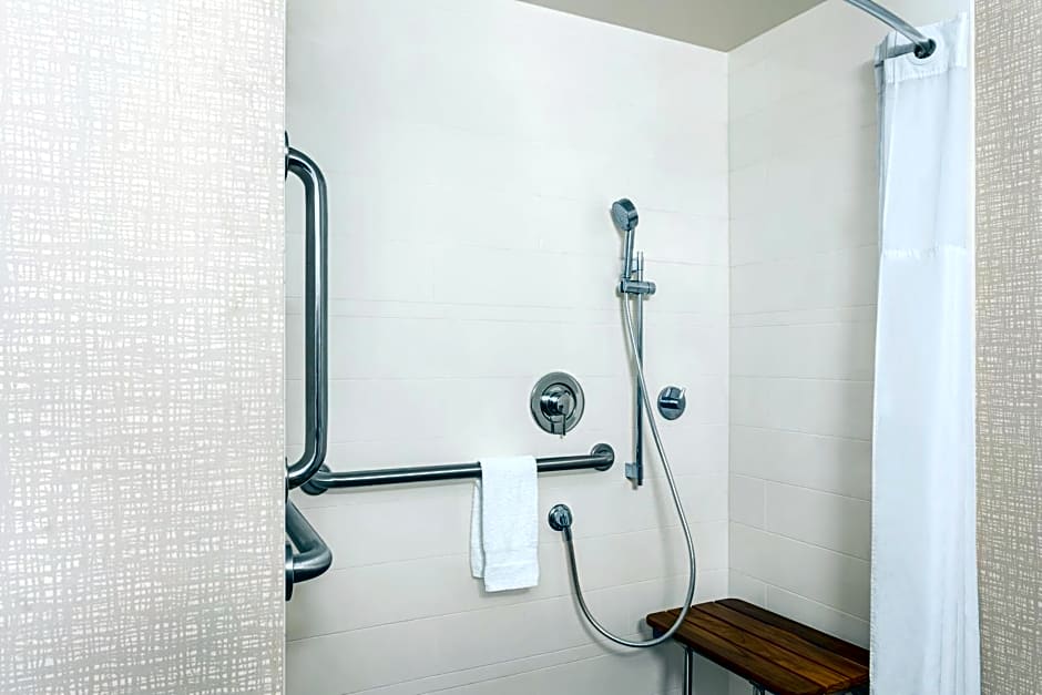 Hampton Inn Milwaukee Brookfield