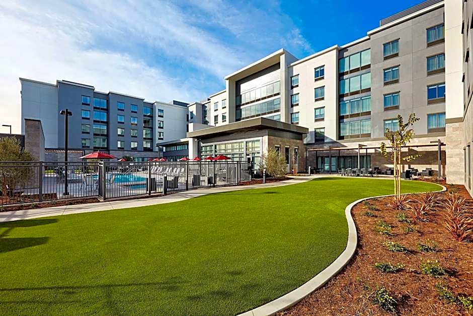 Homewood Suites By Hilton Long Beach Airport