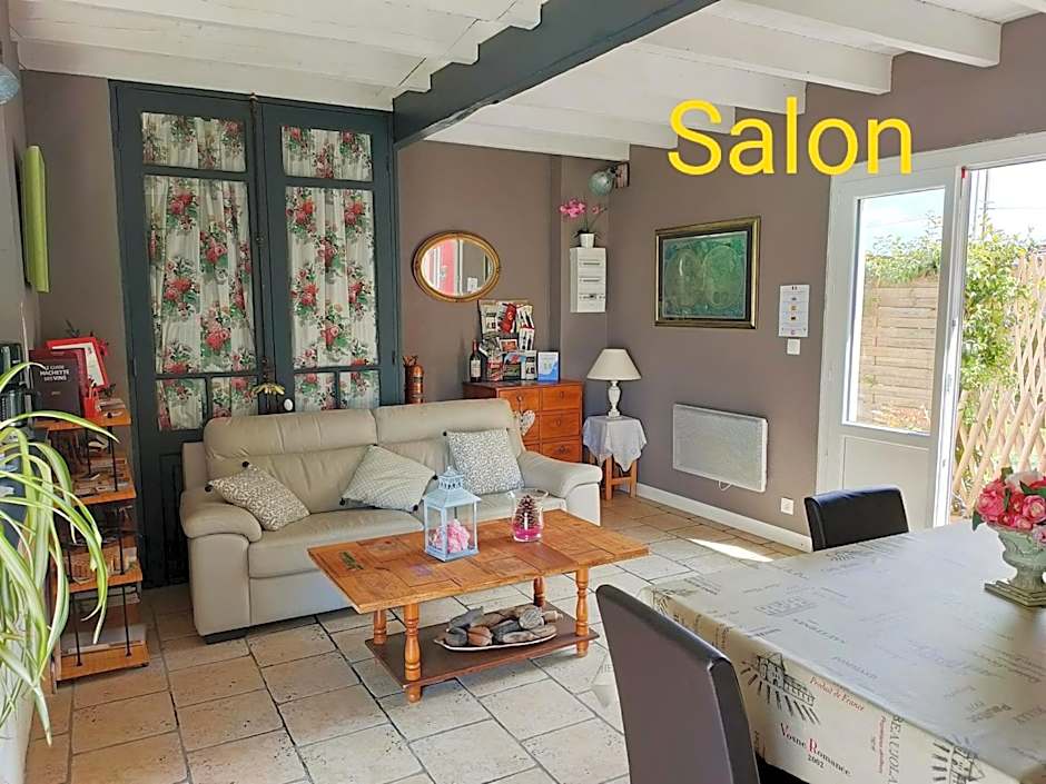 Chambres et Gîte Peyroutas "Amélie" à Vignonet St Emilion