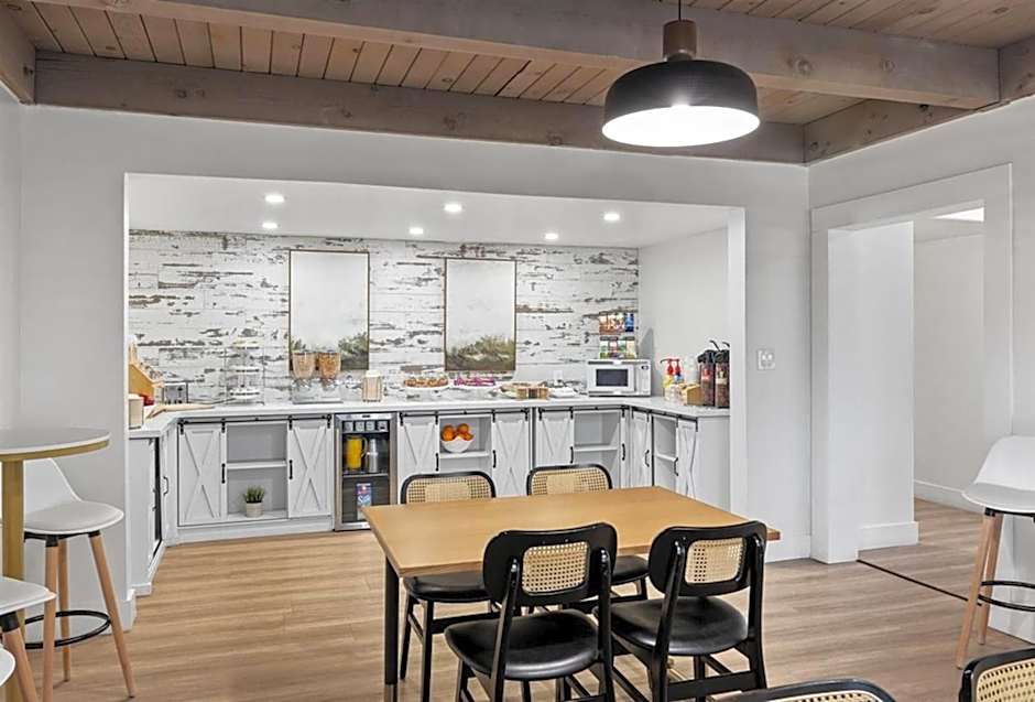 Prodigy Hotel, a Days Inn by Wyndham