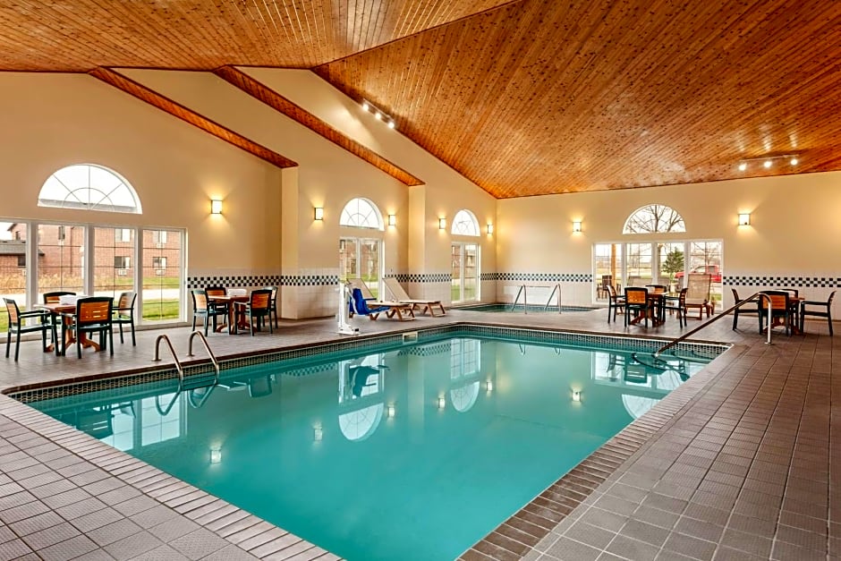 Country Inn & Suites by Radisson, Ames, IA