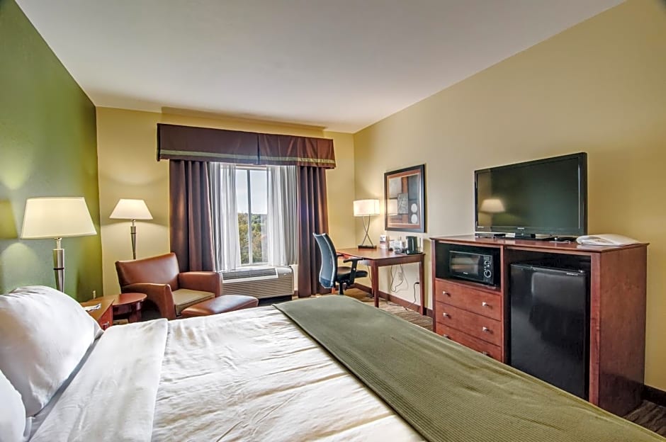 Holiday Inn Express & Suites Wytheville