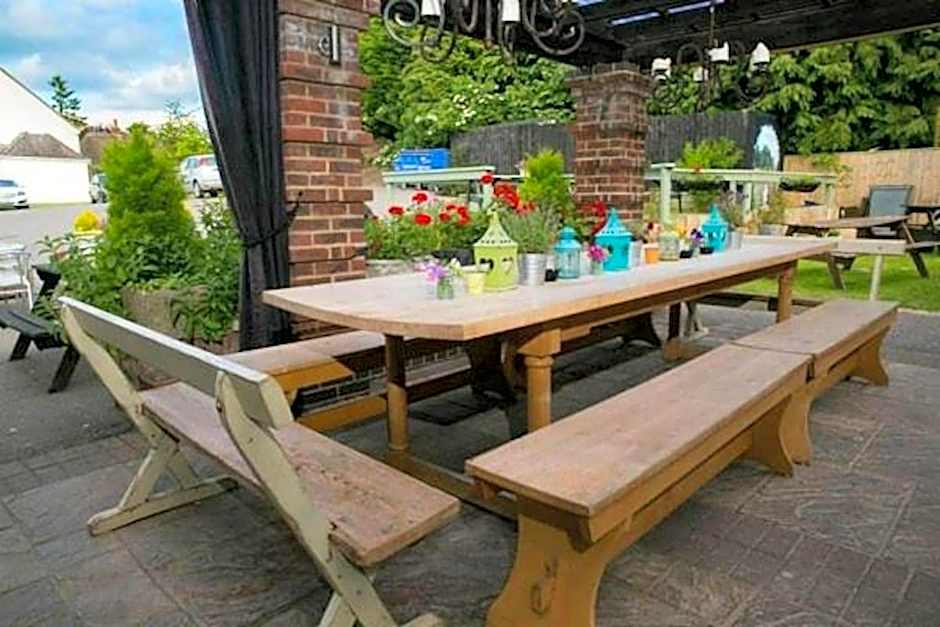 The Rose & Crown, Ashbury