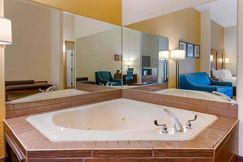 Comfort Suites Lady Lake - The Villages