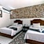 Hotel Colonial Zaci by GuruHotel