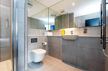 EXECUTIVE STUDIO APARTMENT