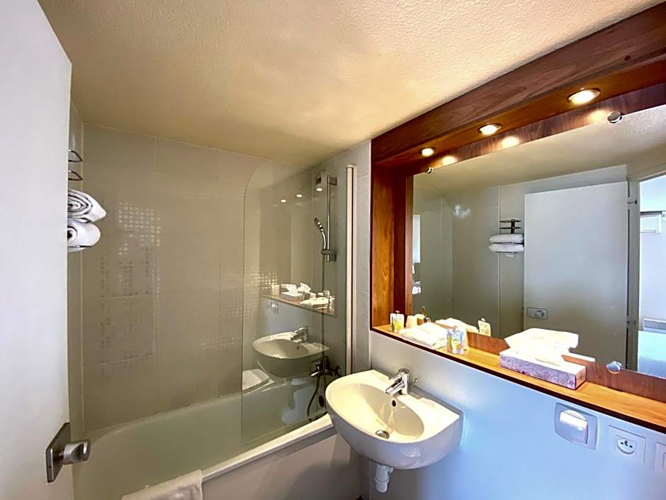 Kyriad Montargis - Amily