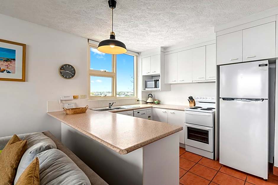 84 The Spit Holiday Apartments