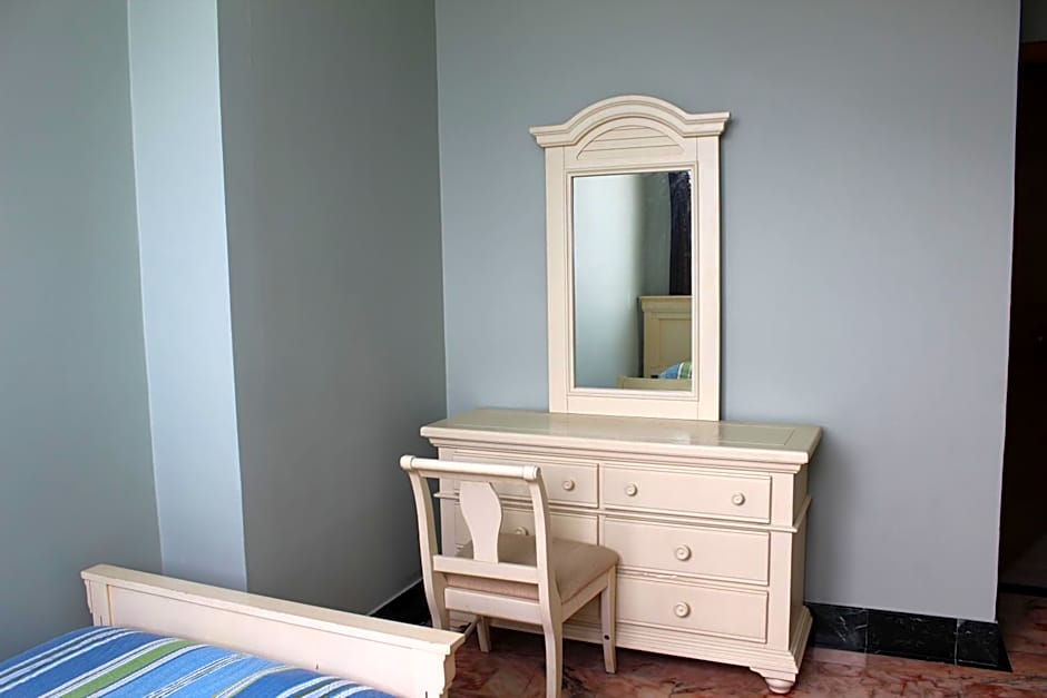 Torres de Alba Hotel & Suites