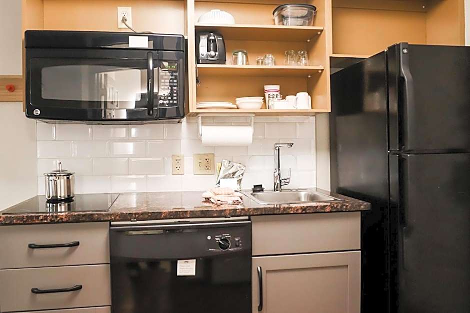 Candlewood Suites Richmond Airport Hotel By IHG