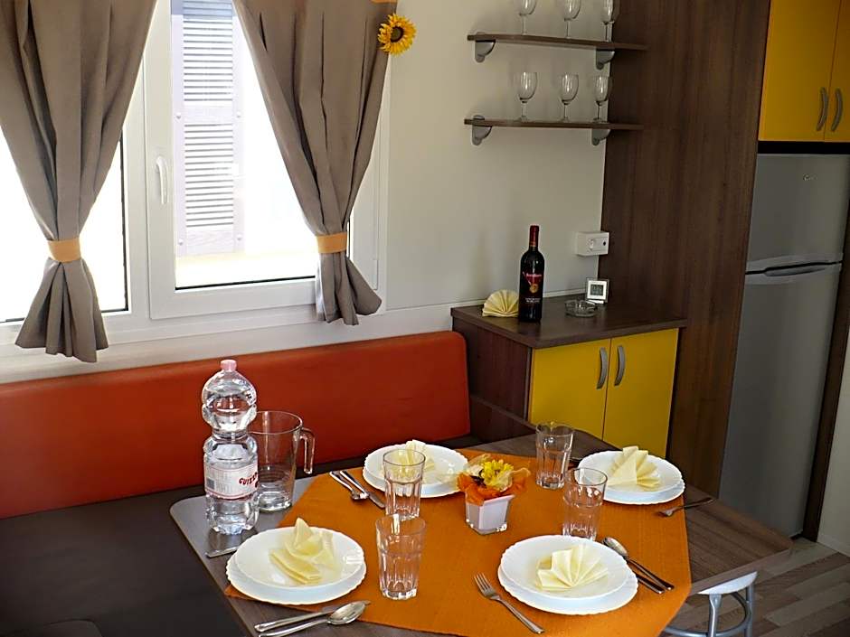 Mobilhome Victoria Camping Lanterna