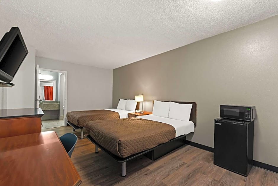 Rodeway Inn