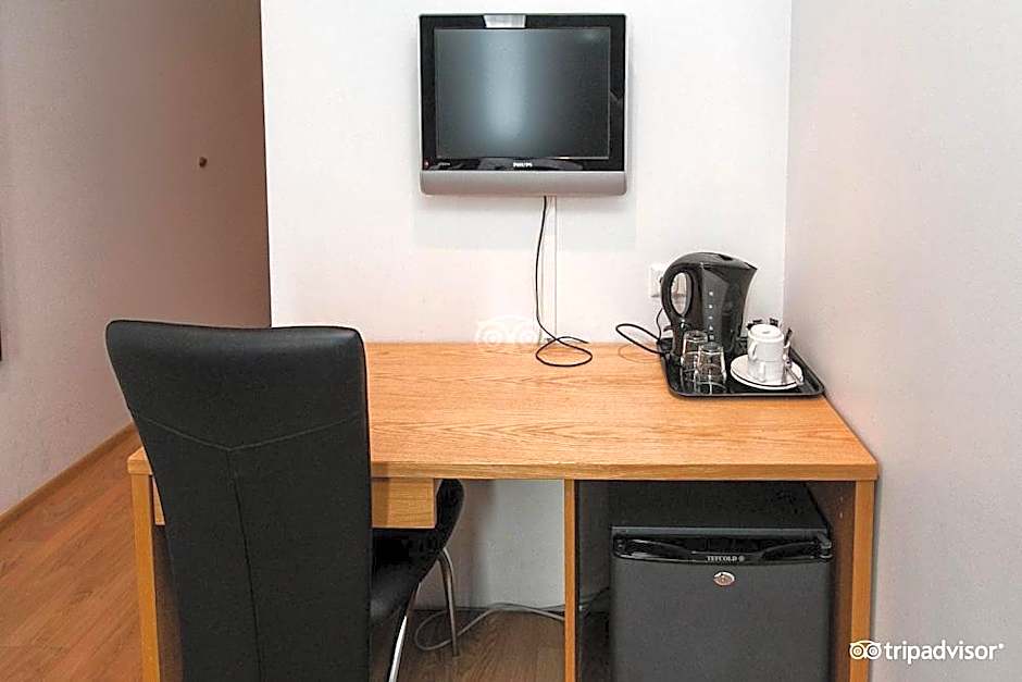 101 Guesthouse Hotel