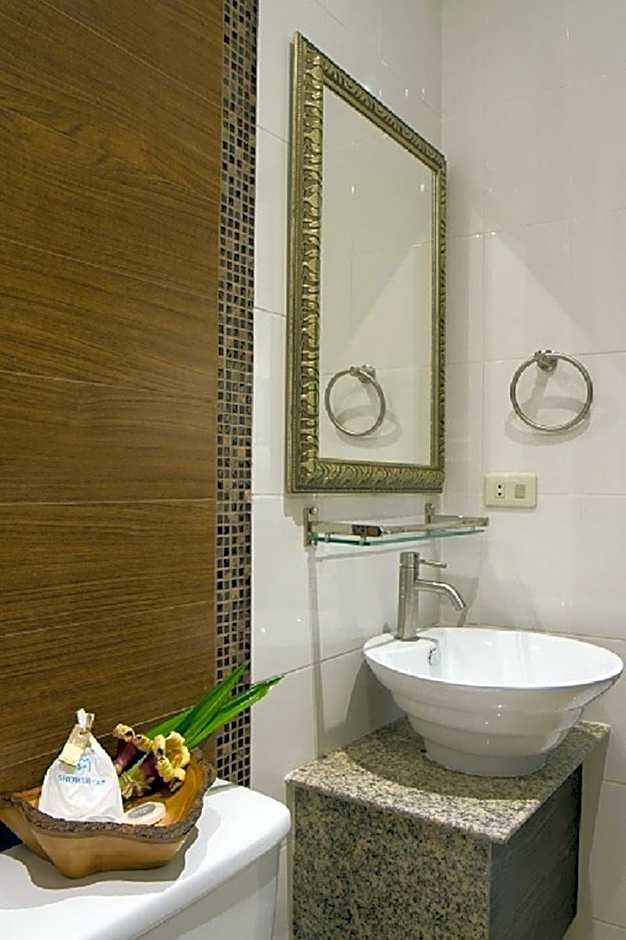 Rommai Green Park Boutique Hotel Resort