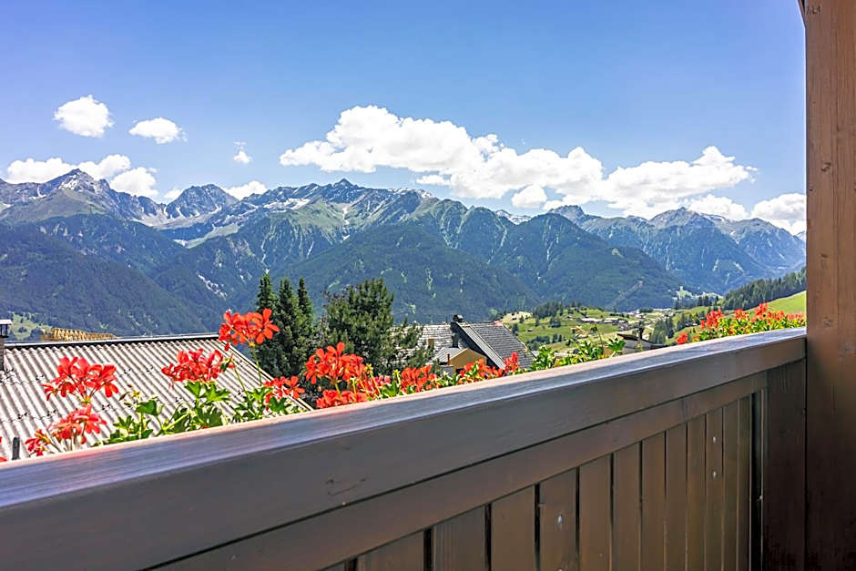 Apart-Hotel Aurora Fiss