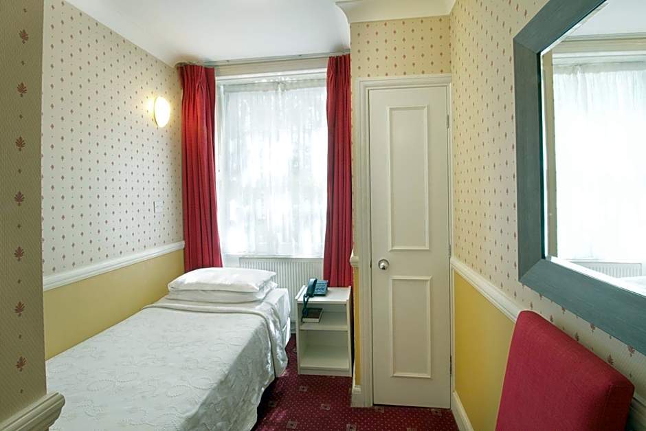 Balmoral House Hotel