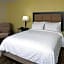 Candlewood Suites Olathe