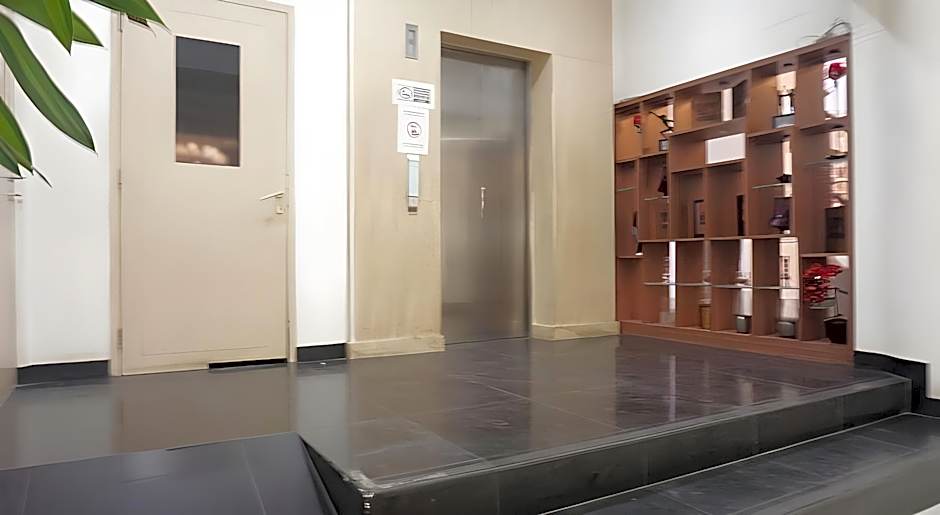 Hotel O Townhouse Oak Grand Orienchi