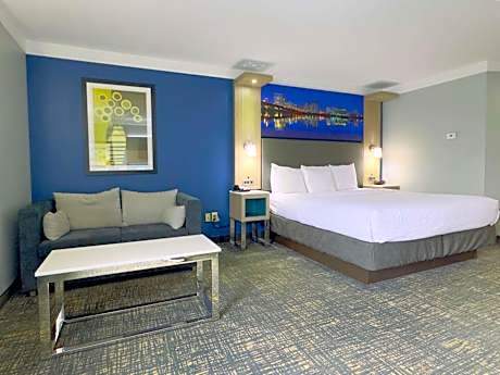 King Room with Sofa Bed and Kitchen - Non-Smoking