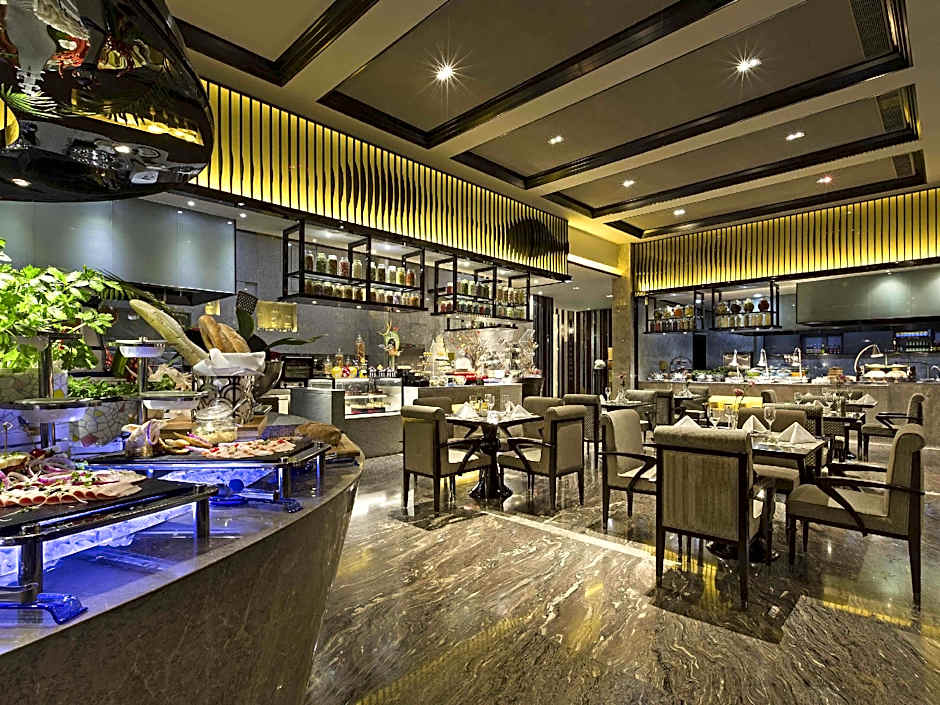 Pullman Yantai Center